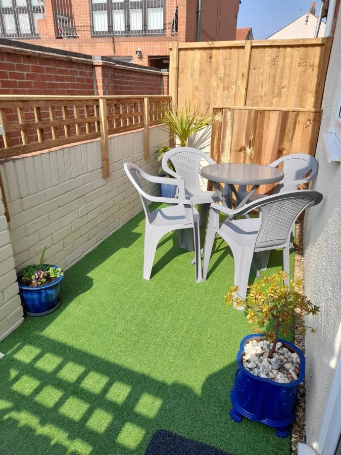 'Harbour View' On The River By Gorleston'S Award Winning Beach - Pet Free! Exterior photo